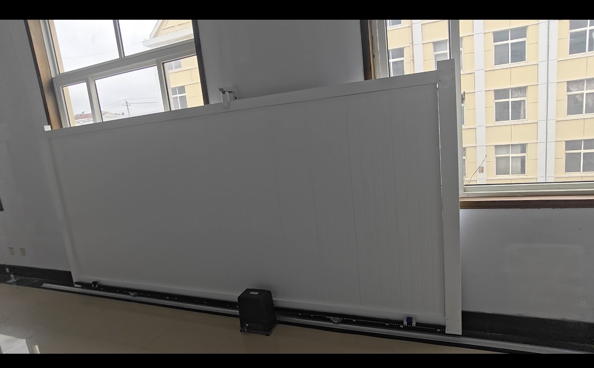 Sliding Gate