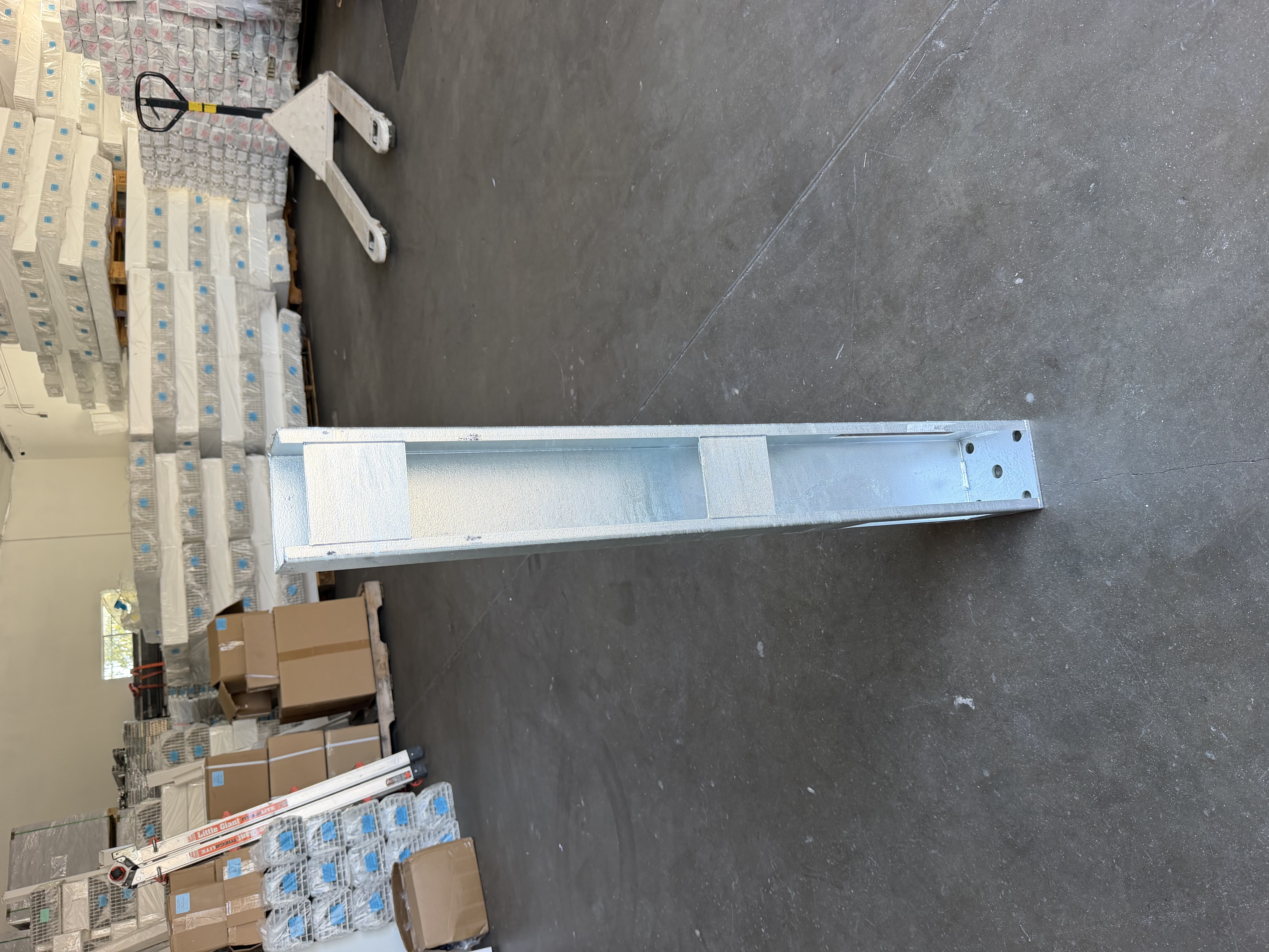 Post base/ Post anchor